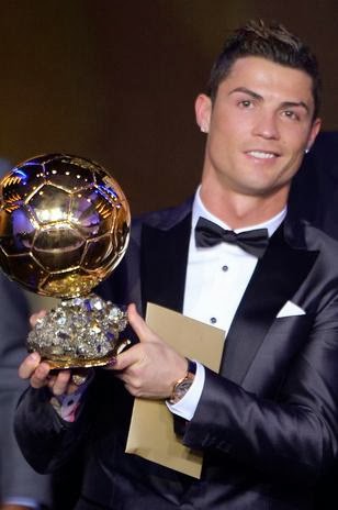 cr7-bola_de_ouro_2013-4